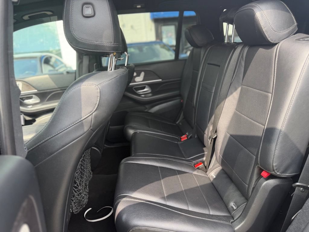 Used 2022 Mercedes-Benz GLS 450 4MATIC image 13