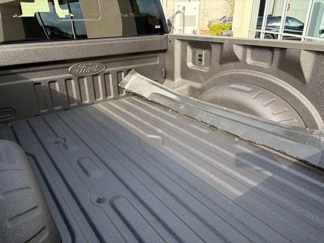 New 2026 Ford F250 Platinum image 28