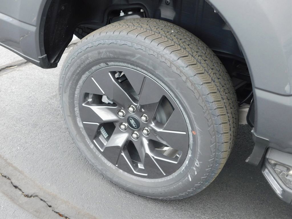 New 2023 Ford F150 Lightning XLT w/ Equipment Group 312A High image 36