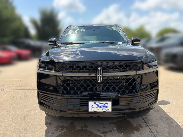 New 2026 Lincoln Navigator Reserve w/ Jet Appearance Package AWD/4WD image 12