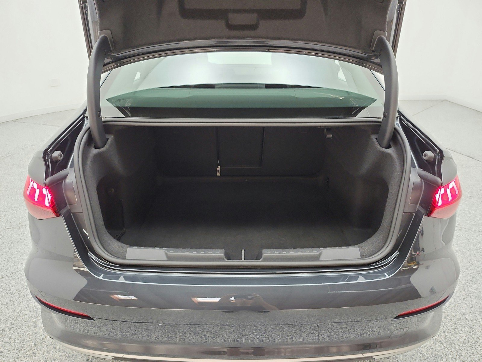 Used 2023 Audi A3 2.0T Premium w/ Convenience Package FWD image 18