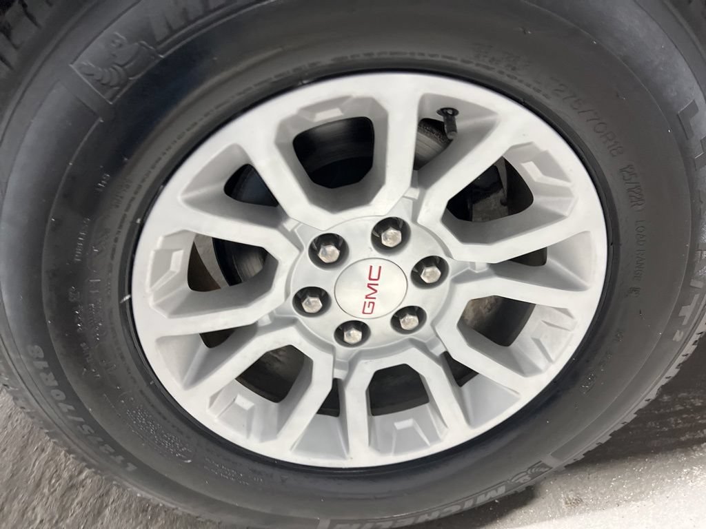 Used 2018 GMC Sierra 1500 SLE w/ Suspension Package, Off-Road AWD/4WD image 42