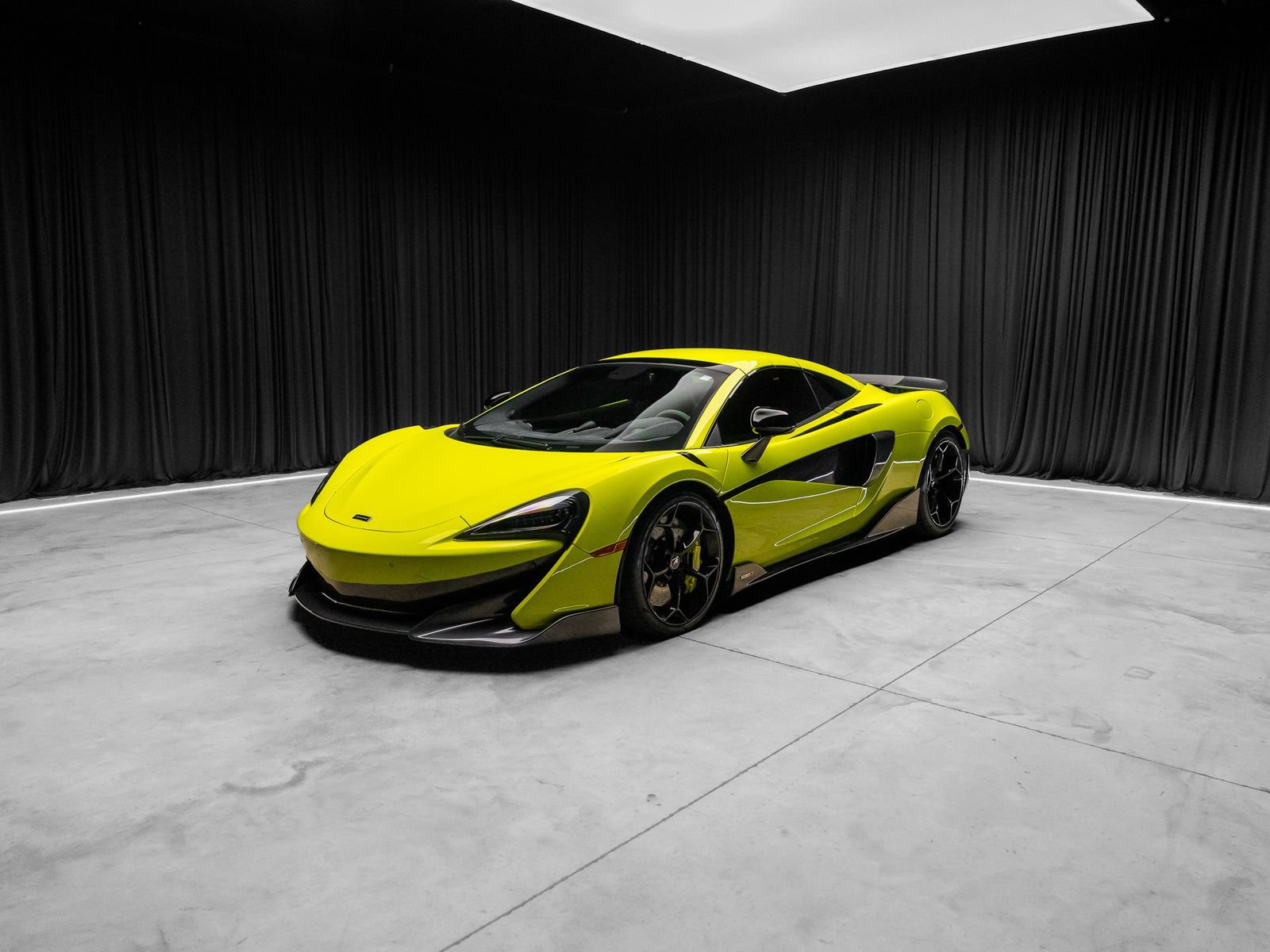 Used 2020 McLaren 600LT Spider RWD image 45