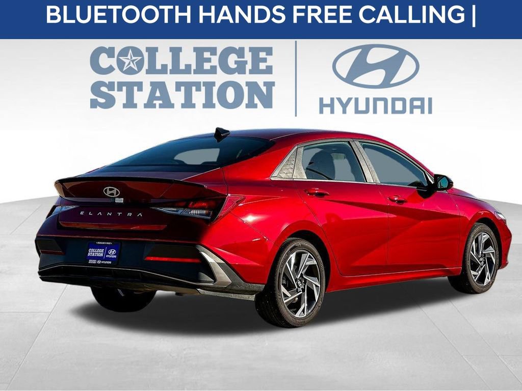 Used 2025 Hyundai Elantra Sport FWD image 10
