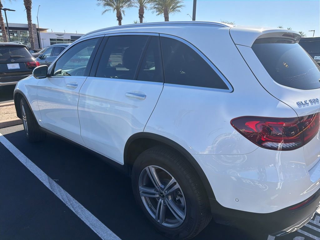 Certified 2022 Mercedes-Benz GLC 300 image 3