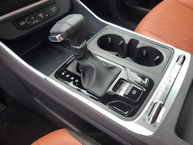New 2027 Kia Carnival SX w/ Dark Edition Package FWD image 35