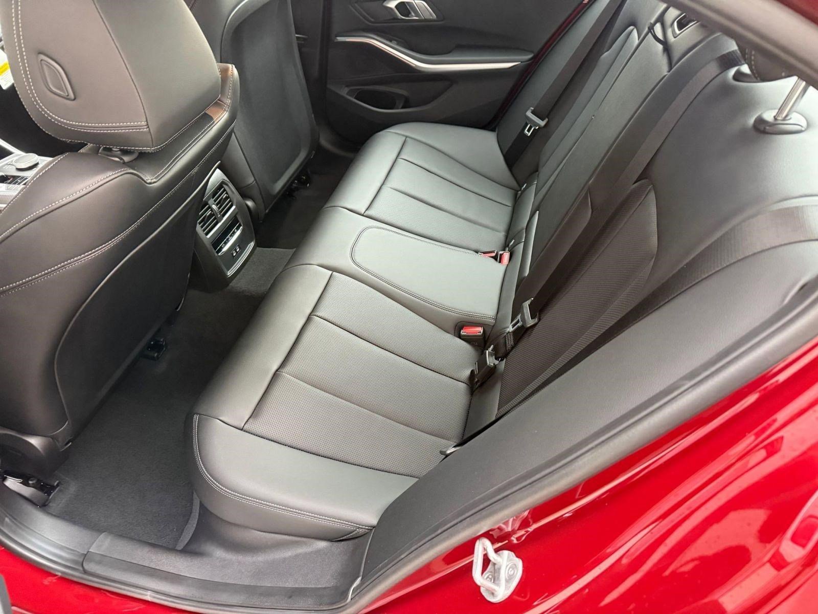 Used 2026 BMW 330i Sedan image 13