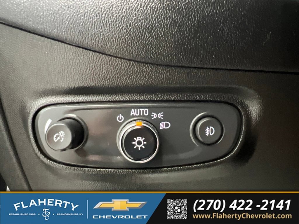 Used 2020 Chevrolet Equinox LT w/ Driver Convenience Package FWD image 24
