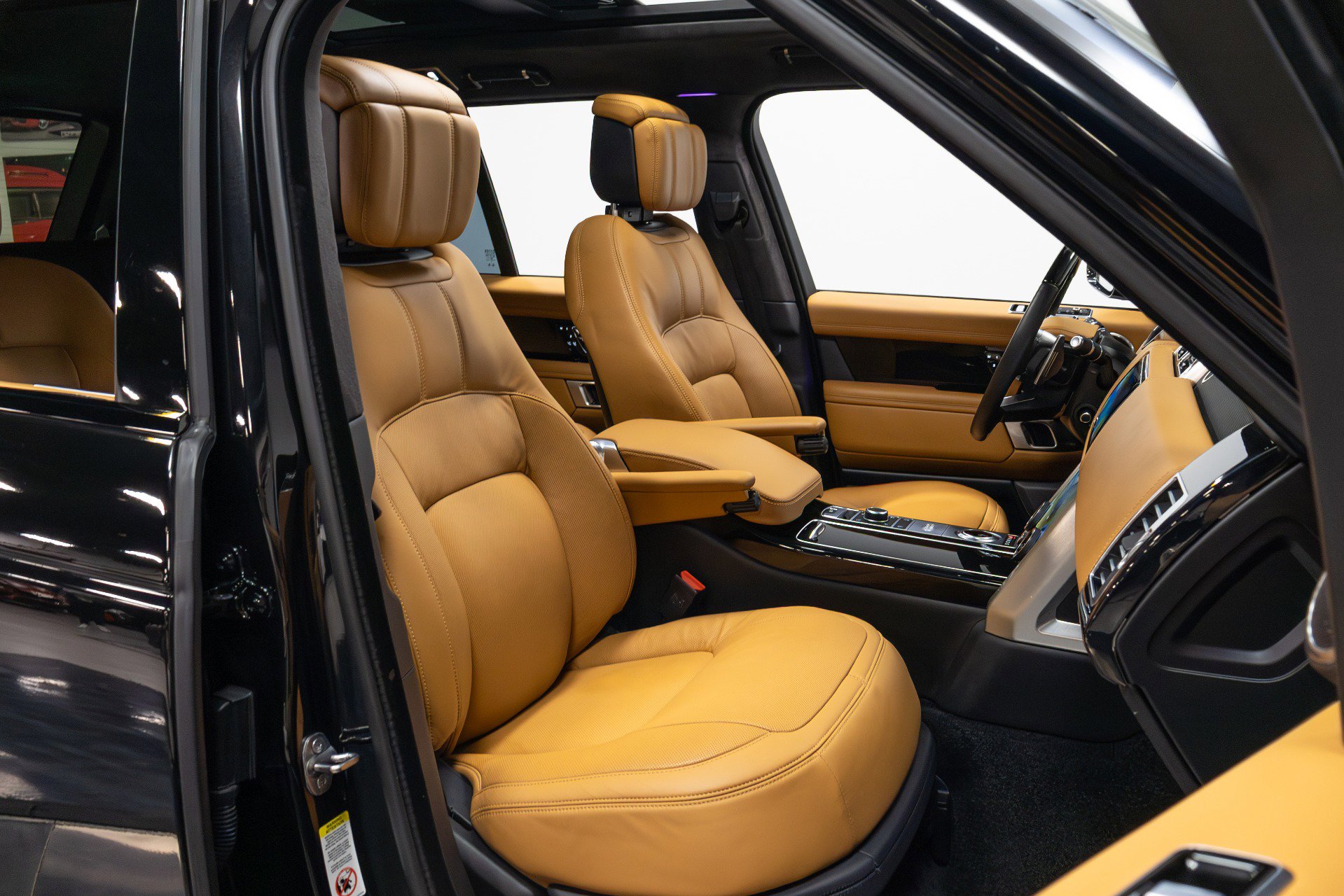 Used 2022 Land Rover Range Rover Autobiography image 77