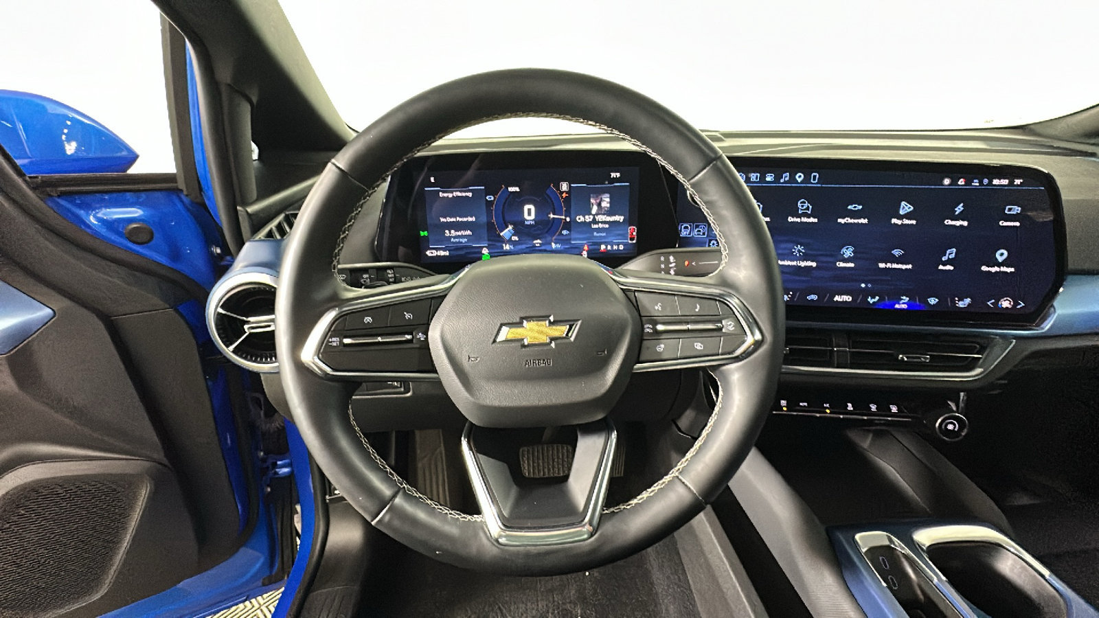 Used 2024 Chevrolet Equinox EV LT FWD image 16