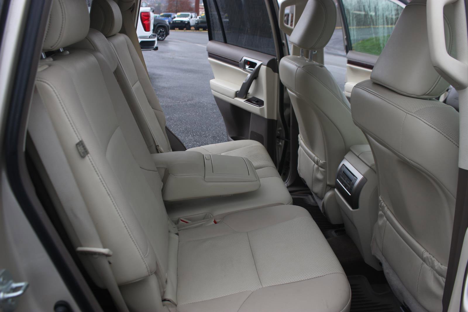 Used 2016 Lexus GX 460 image 43