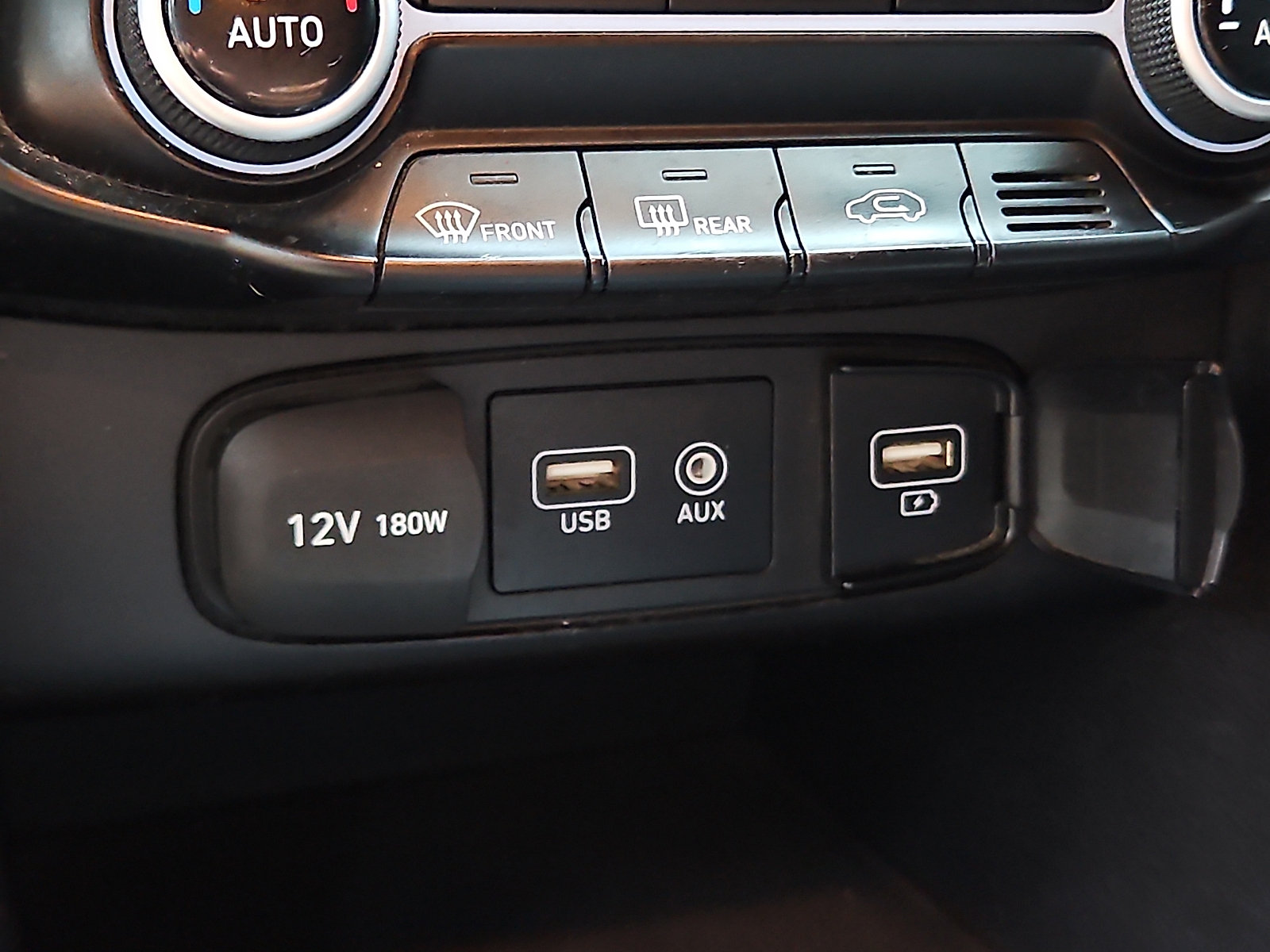 Used 2020 Hyundai Veloster N w/ Performance Package FWD image 22