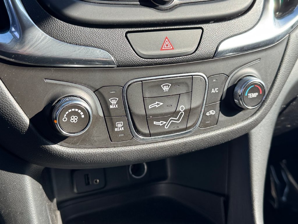 Used 2018 Chevrolet Equinox LT AWD/4WD image 23