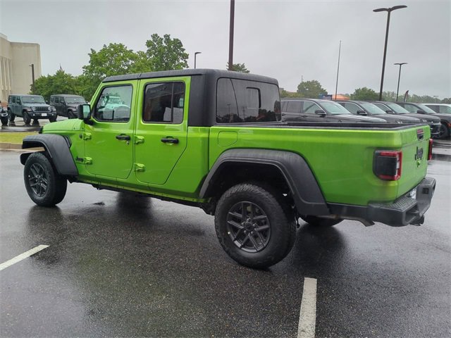 New 2025 Jeep Gladiator Sport image 6