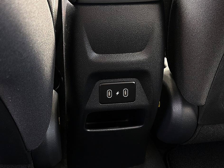 New 2026 Hyundai Venue SEL FWD image 7