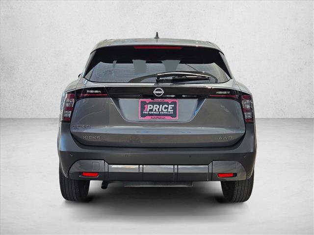 Used 2025 Nissan Kicks S AWD/4WD image 7