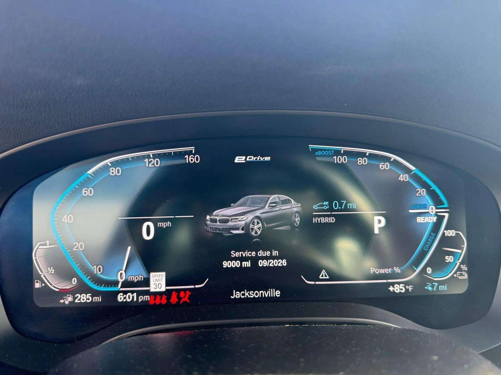 Used 2023 BMW 530e xDrive w/ Premium Package AWD/4WD image 36