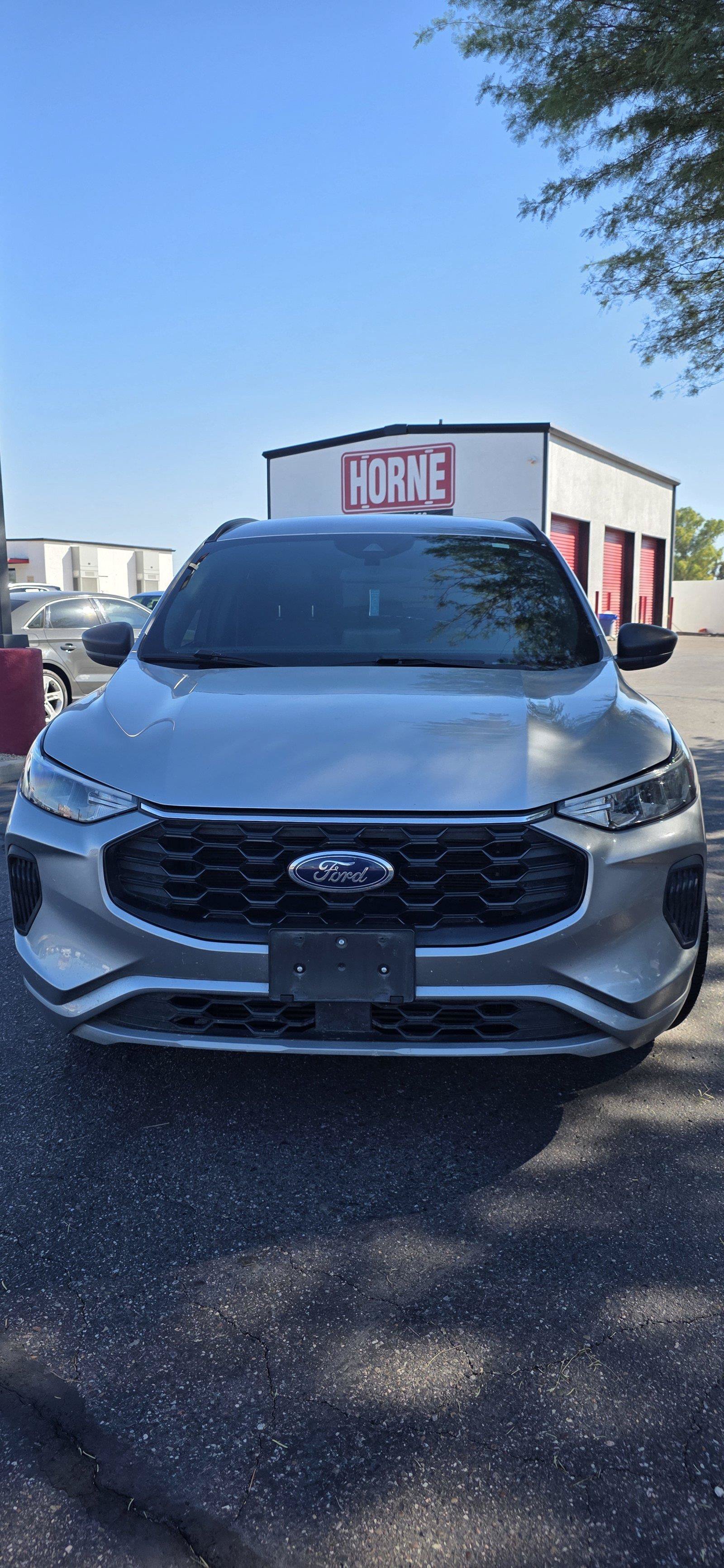 Used 2023 Ford Escape ST-Line FWD image 2