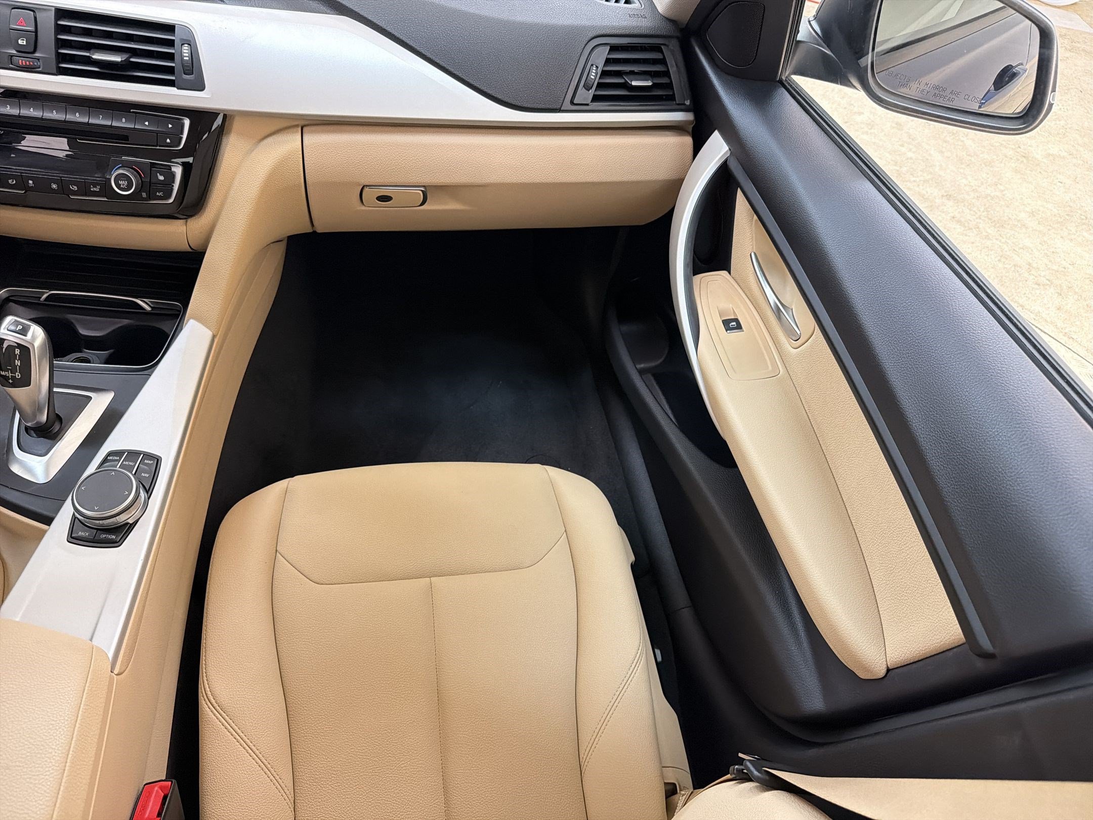 Used 2018 BMW 320i xDrive Sedan w/ Convenience Package AWD/4WD image 28