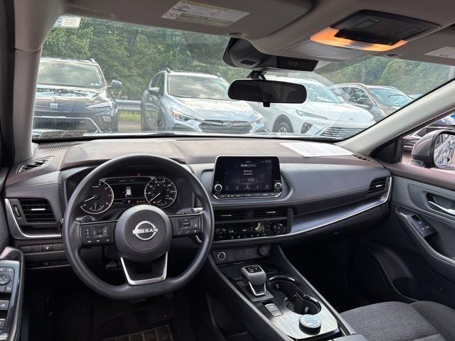 Used 2023 Nissan Rogue SV AWD/4WD image 11