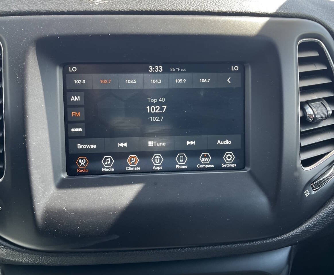Used 2019 Jeep Compass Latitude AWD/4WD image 18