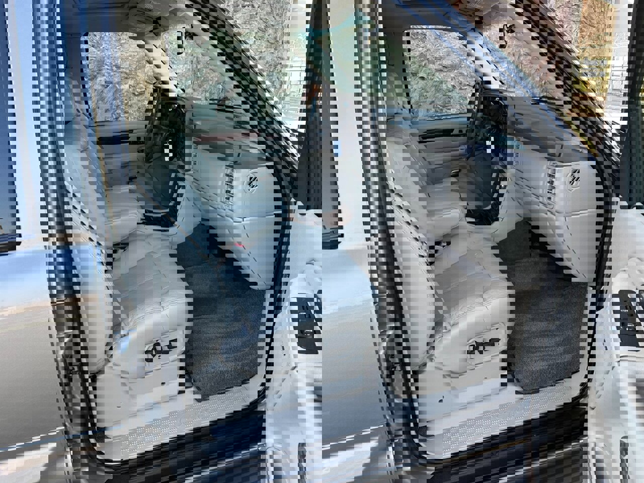 Used 2002 Cadillac Escalade EXT image 39