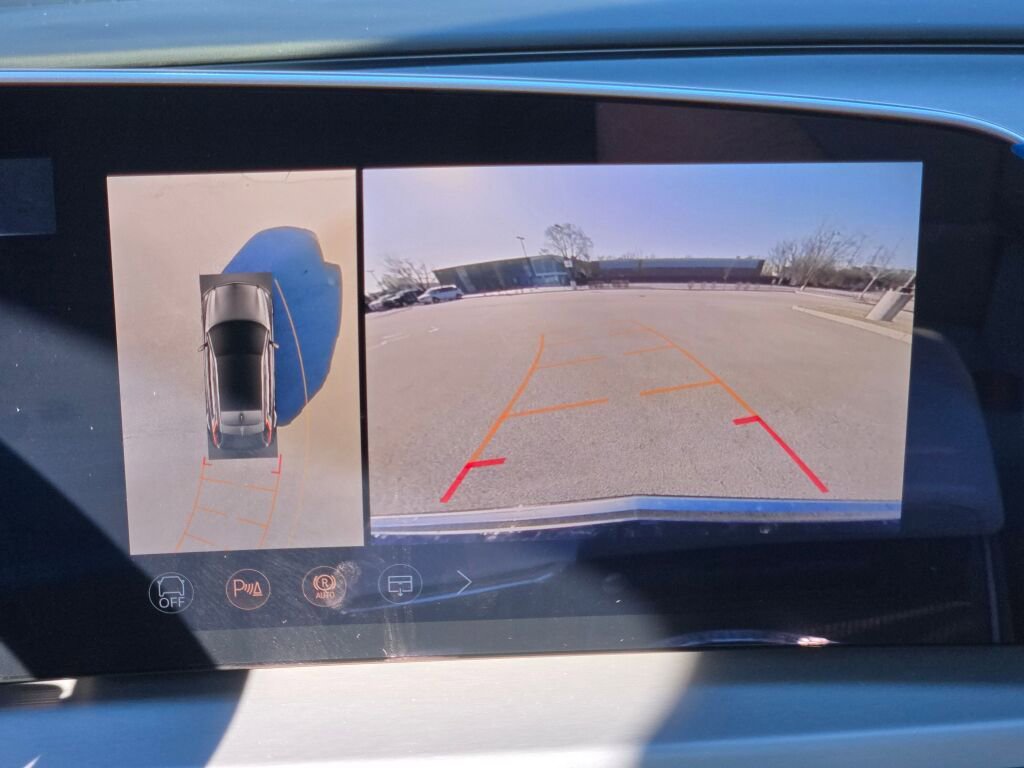 New 2026 Cadillac Lyriq Premium Luxury image 29