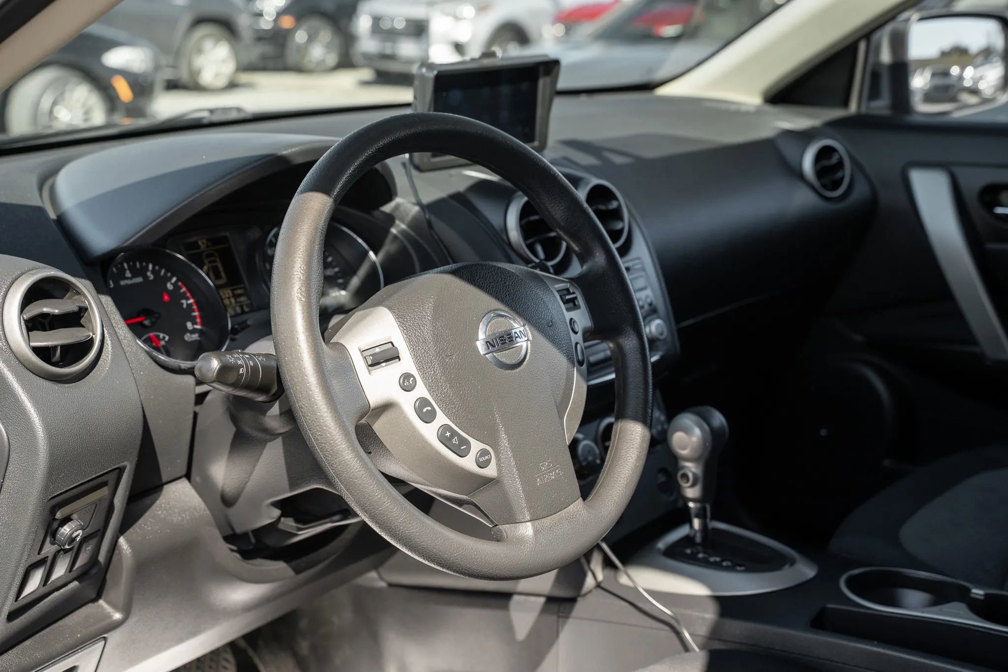 Used 2011 Nissan Rogue SV image 14