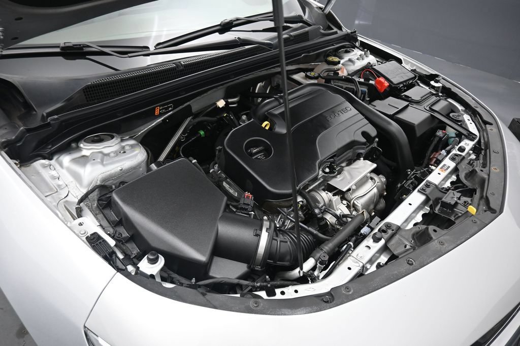 Used 2022 Chevrolet Malibu LT FWD image 45