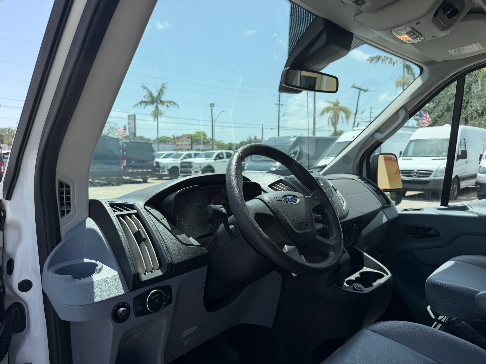Used 2019 Ford Transit 150 XL RWD image 12