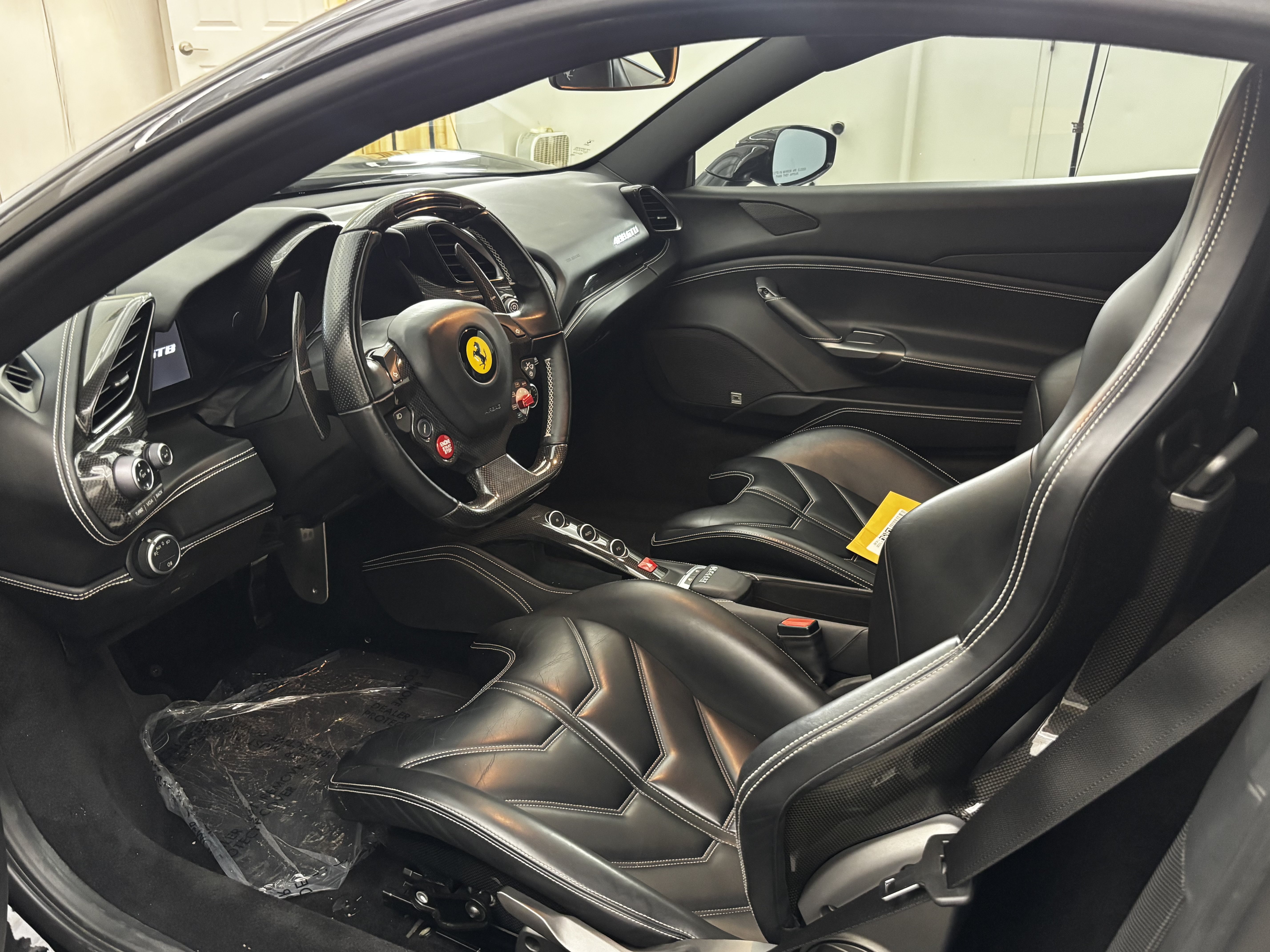 Used 2016 Ferrari 488 GTB RWD image 13