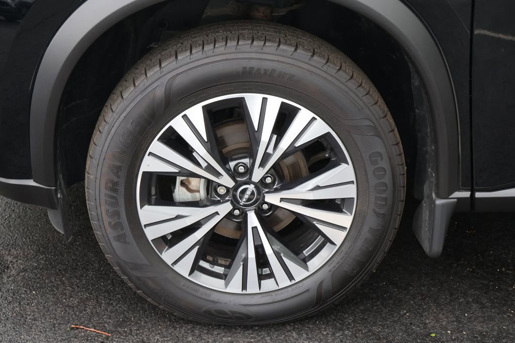 Used 2023 Nissan Rogue SV AWD/4WD image 11