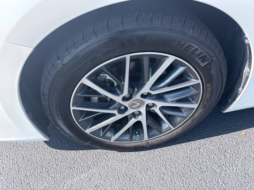 Used 2017 Lexus ES 350 w/ Luxury Package FWD image 9