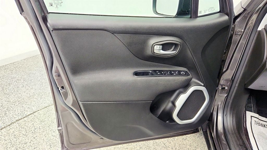 Used 2019 Jeep Renegade Sport AWD/4WD image 10