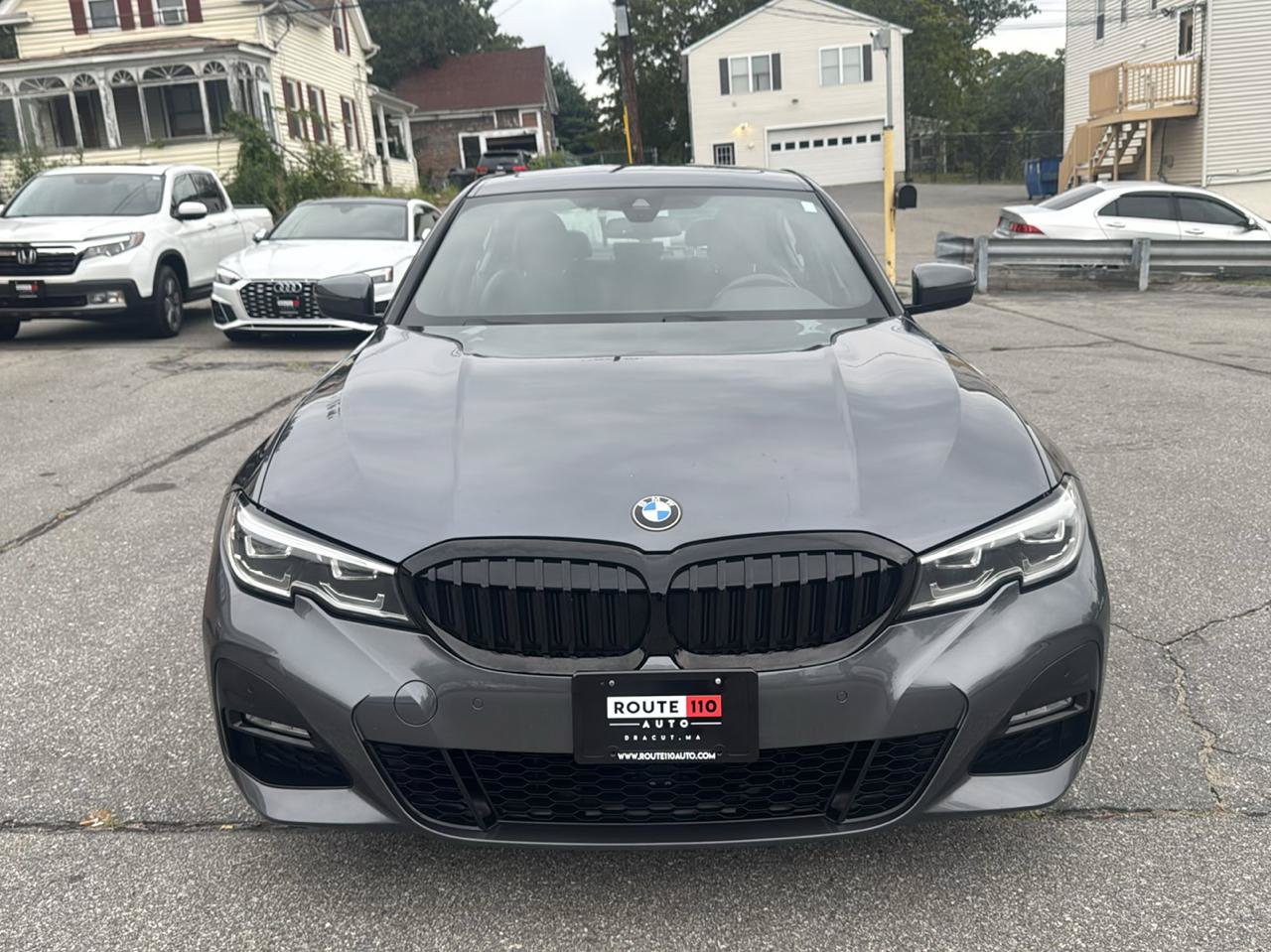 Used 2019 BMW 330i xDrive Sedan w/ M Sport Package AWD/4WD image 3