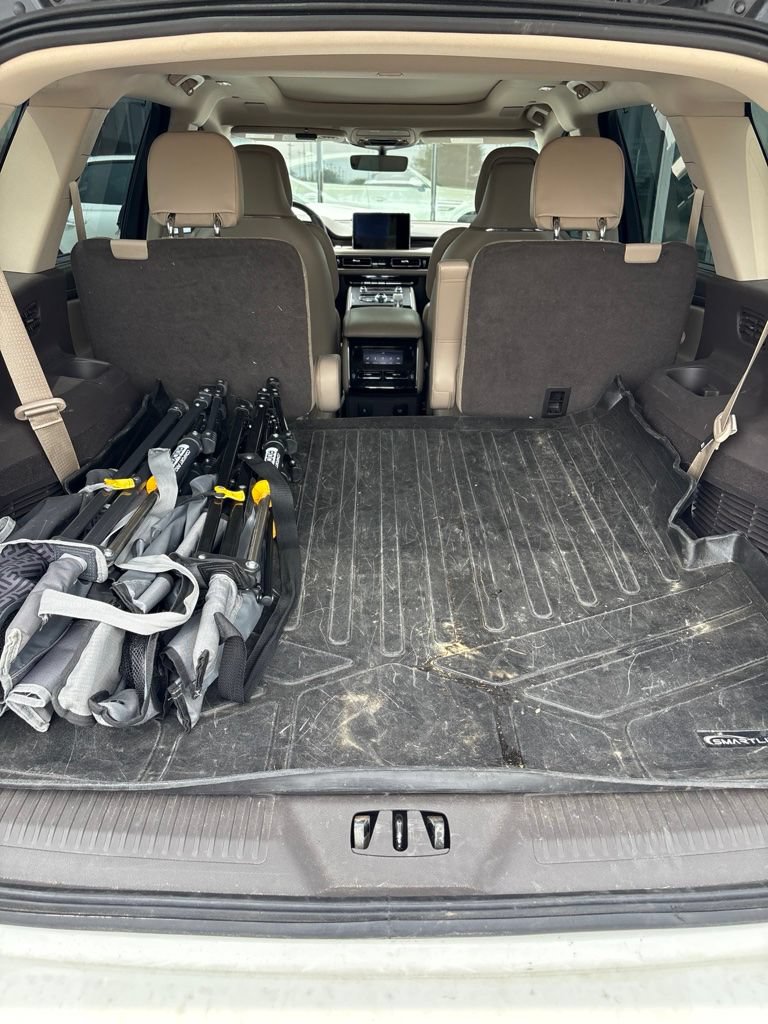 Used 2022 Lincoln Aviator Reserve w/ Equipment Group 201A RWD image 30