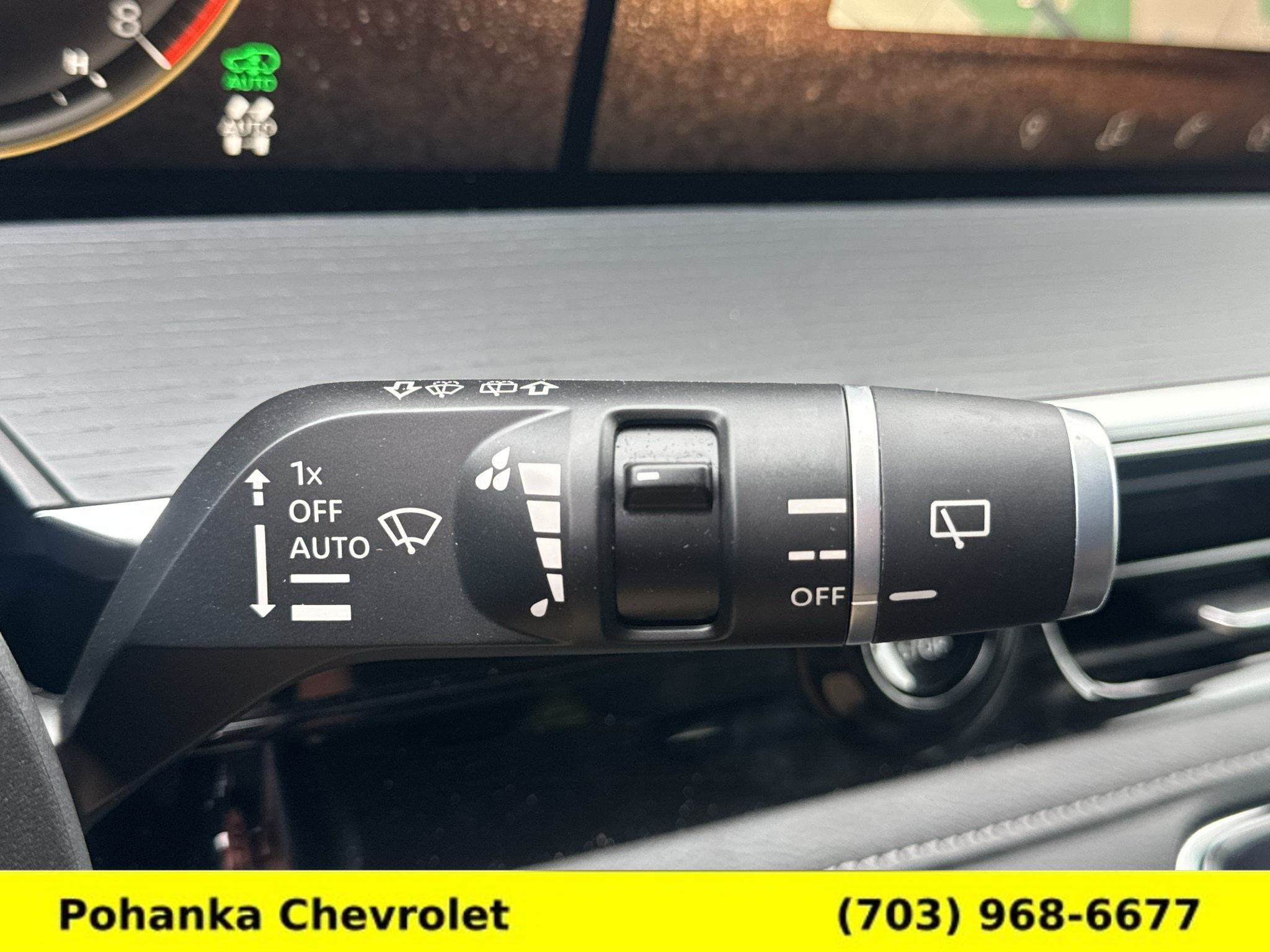 Used 2025 INFINITI QX80 Sensory AWD/4WD image 11