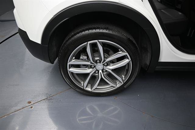 Used 2023 Cadillac XT4 Sport w/ Cold Weather Package FWD image 23