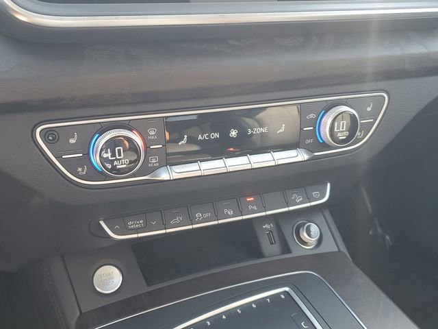 Used 2020 Audi Q5 e Prestige image 32