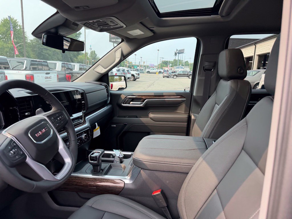 New 2026 GMC Sierra 1500 Elevation w/ Elevation Premium Package AWD/4WD image 16