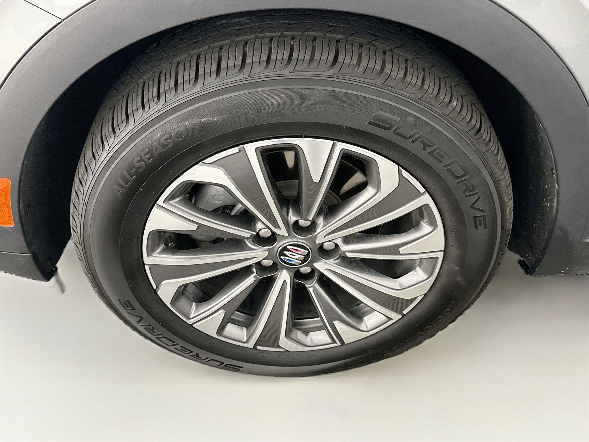 Used 2024 Buick Envision Preferred AWD/4WD image 11