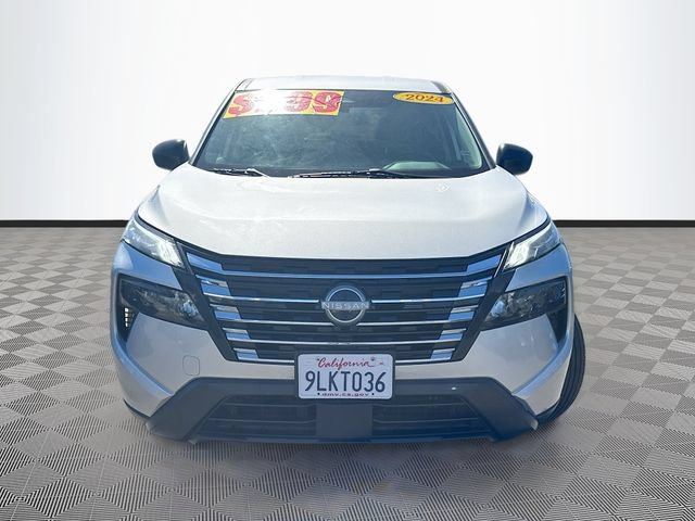 Used 2024 Nissan Rogue S FWD image 2