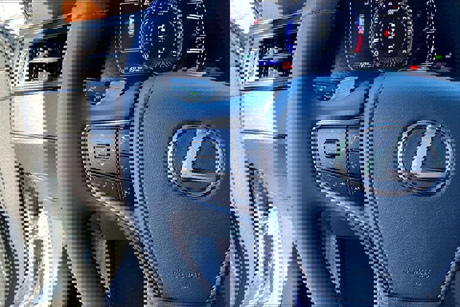 Certified 2023 Lexus ES 250 w/ Premium Package AWD/4WD image 22