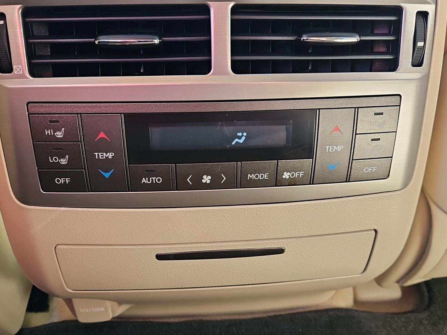 Used 2015 Lexus LX 570 4WD image 18
