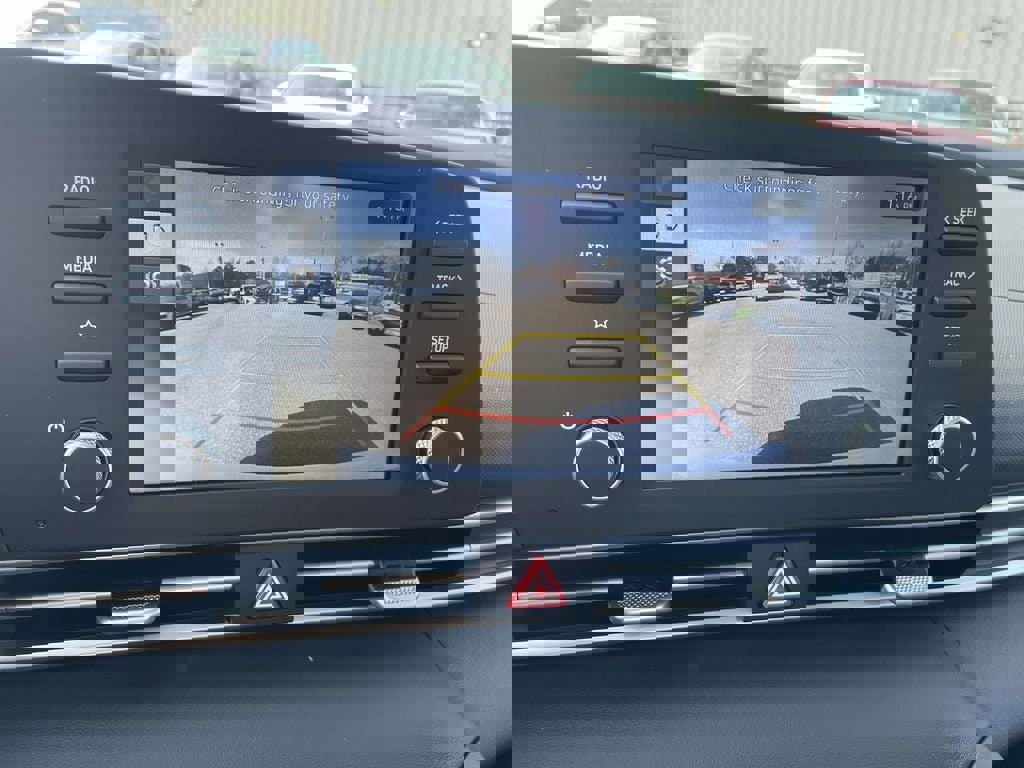 New 2026 Hyundai Elantra SE image 13