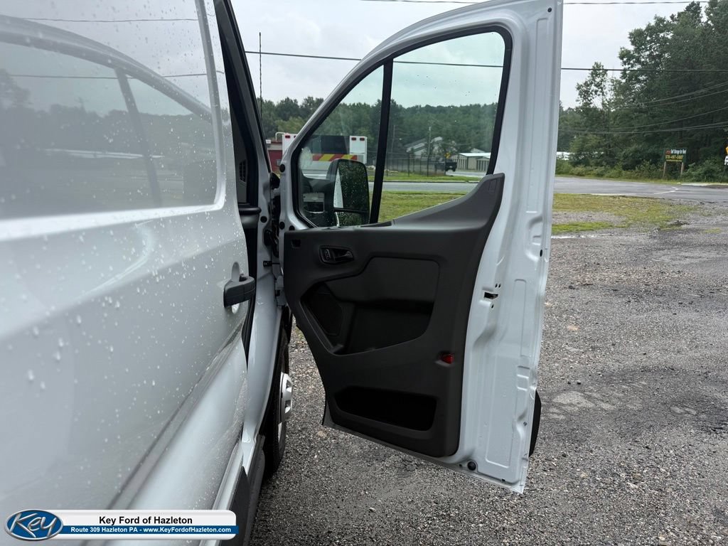 Used 2025 Ford Transit 150 Low Roof AWD w/ Load Area Protection Package image 29