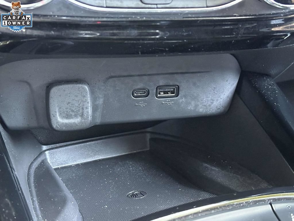 Used 2024 Chevrolet Trax LT w/ Sunroof Package FWD image 26