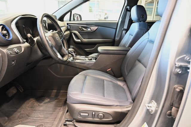Used 2024 Chevrolet Blazer RS w/ LPO, Floor Liner Package FWD image 9