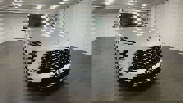 New 2026 Buick Enclave Avenir w/ Super Cruise Package image 3