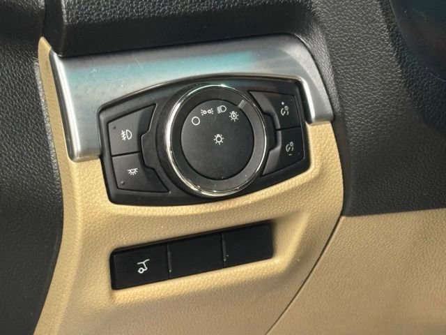 Used 2016 Ford Explorer Limited FWD image 19
